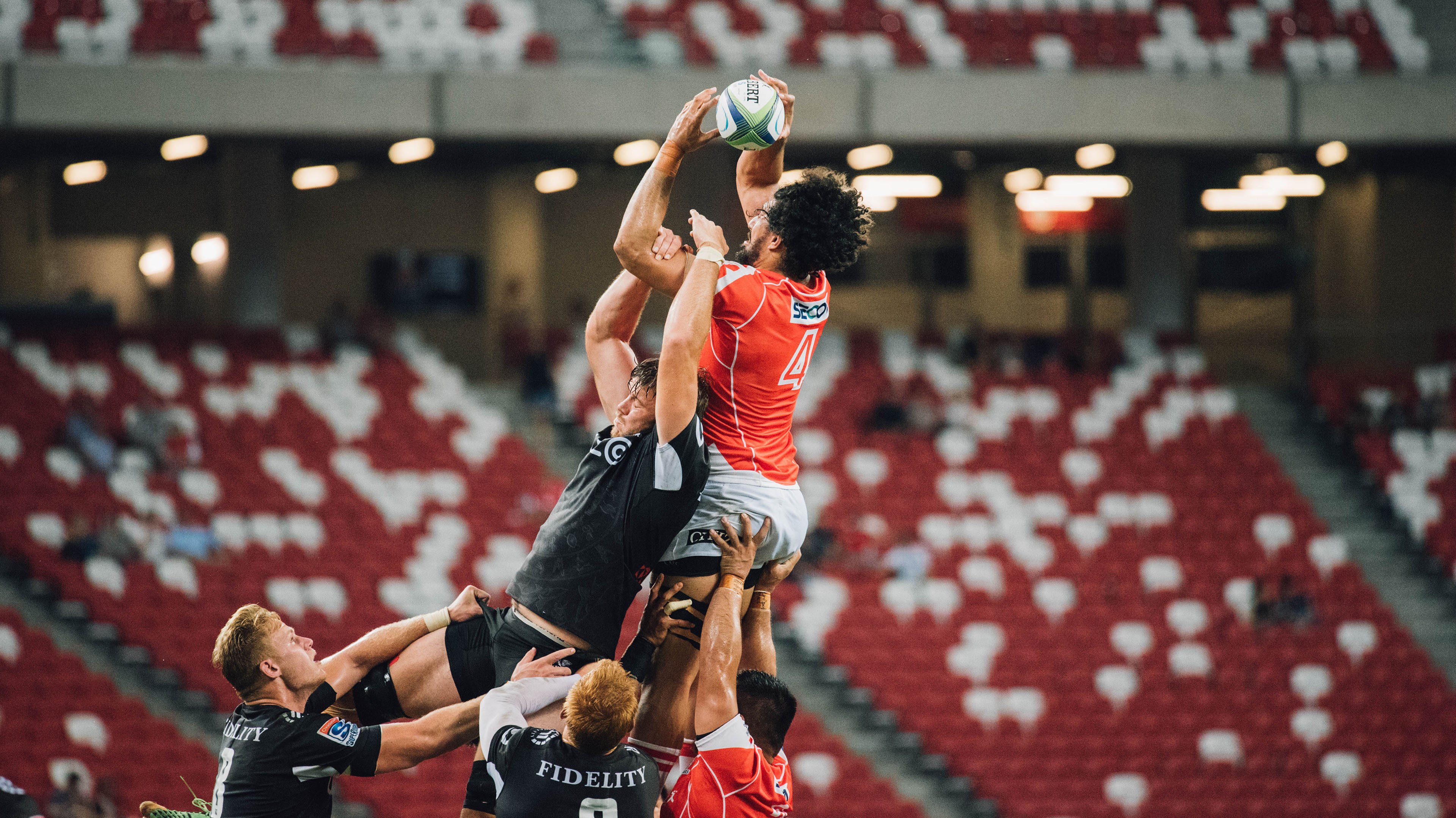 露营音乐+清晨越野跑 双重体验成年轻人周末首选